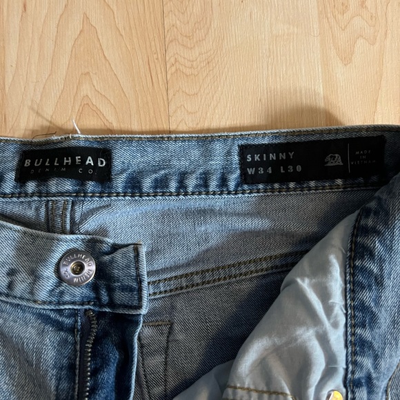 Bullhead Jeans - Picture 3 of 3